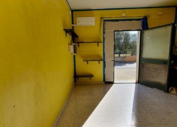 Ingresso su zona vendita (3).jpg - Commercial Premises Senorbì - photo 8