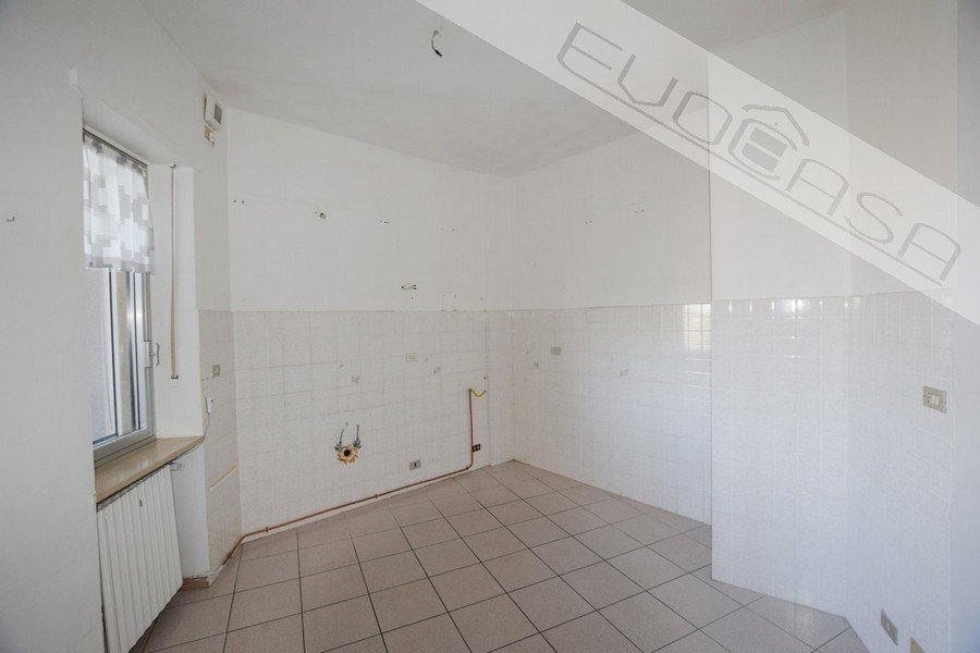 Trilocale Via Vittorio Emanuele II 83, Bricherasio - foto 3