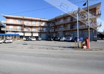 Trilocale Via Vittorio Emanuele II 83, Bricherasio - foto 1