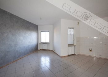 Trilocale Via Vittorio Emanuele II 83, Bricherasio - foto 5