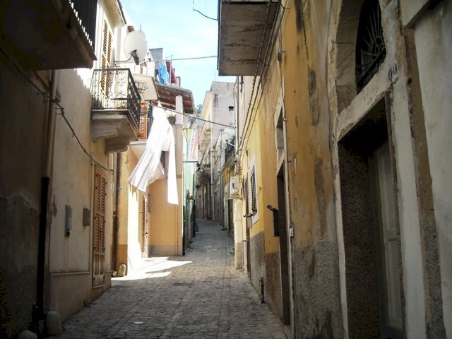 Locale Commerciale via Raffaello, Scicli - foto 1