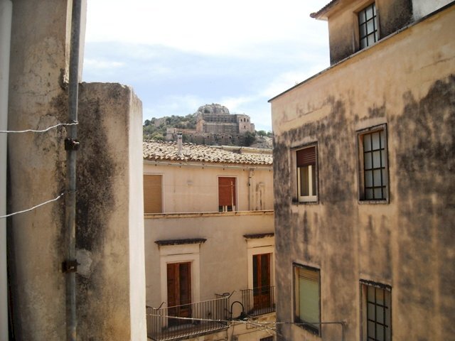 Casa indipendente via Gangia, Scicli - foto 1