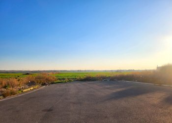 DILEOIMMOBILIARE VENDE TERRENO EDIFICABILE INDUSTR - Terreno edificabile Tarquinia - foto 7