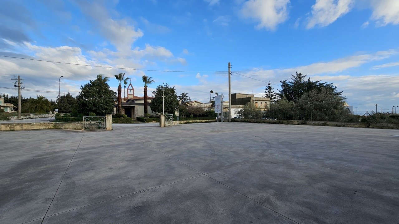 2.jpg - Locale Commerciale Modica - foto 2