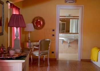 Azienda agrituristica a Montecarlo (4).jpg - Casale Via di Montecarlo 59, Lucca - foto 23