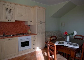 camera appartamento 1 (2).jpg - Casale Via di Montecarlo 59, Lucca - foto 27