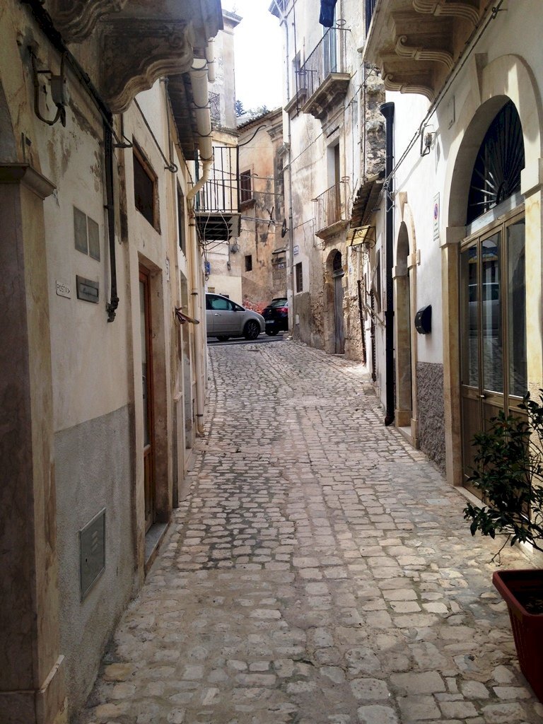 Casa indipendente via Pietro Micca, Scicli - foto 1