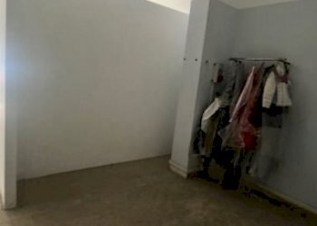 Negozio Via Albenga, 15/A, Torino - foto 11