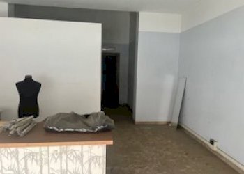 Negozio Via Albenga, 15/A, Torino - foto 3