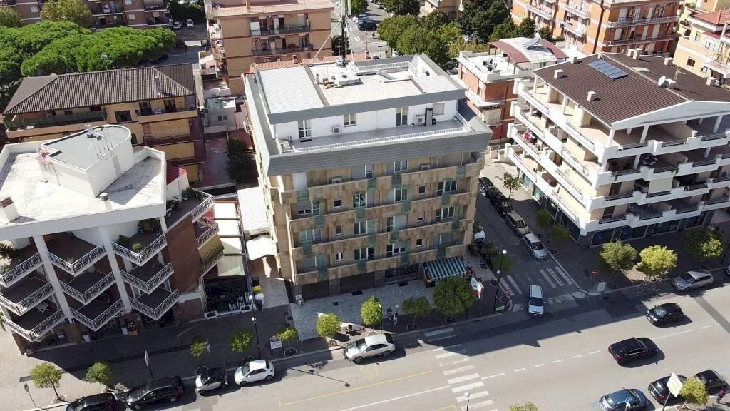 Vista - Ufficio via Luciano Manara, 5, Pomezia - foto 1