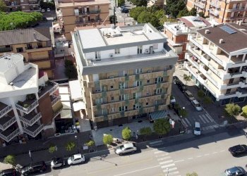 Vista - Ufficio via Luciano Manara, 5, Pomezia - foto 1