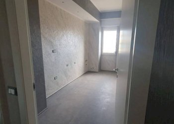 Stanza non arredata - Ufficio via Luciano Manara, 5, Pomezia - foto 11