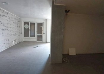 Stanza non arredata - Ufficio via Luciano Manara, 5, Pomezia - foto 14