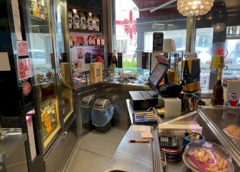 Interno non residenziale - Bar Tavola Calda - Fredda Rivoli - foto 3