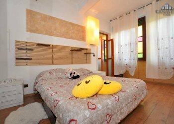 Camera da letto - Three-room apartment via Massimo d'Azeglio, 116, Castellamonte - photo 11