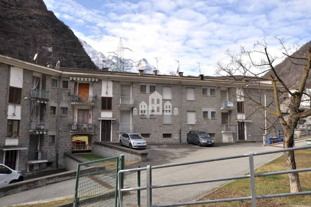 Facciata - Three-room apartment Rosone Via ceresole, 7, Locana - photo 1