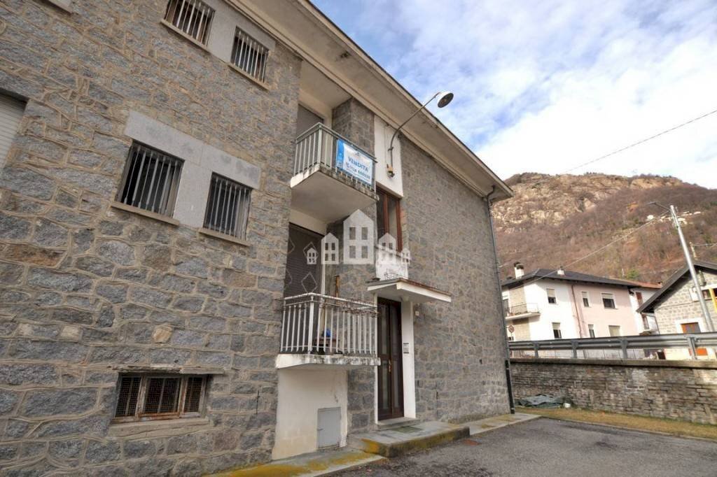 Facciata - Three-room apartment Rosone Via ceresole, 7, Locana - photo 2