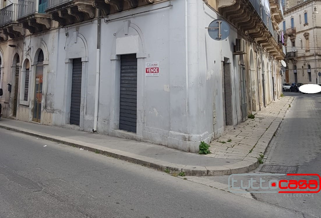 Locale Commerciale CORSO UMBERTO, Scicli - foto 2