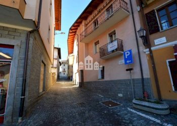 Zona - Casa indipendente via Garibaldi, 2, Brosso - foto 1