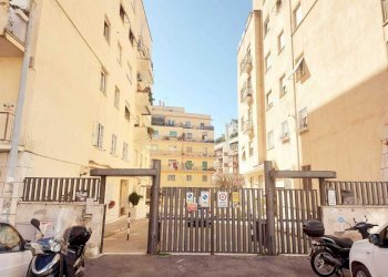 PALAZZINA - Three-room apartment VIA PAOLA FALCONIERI, Roma - photo 1
