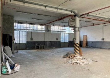 AMBIENTE - Capannone Torre Pellice - foto 3