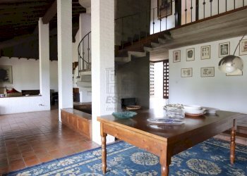 vendesi villa anni 70 con giardino privato capanno - Villa Via della Chiesa di Gragnano, Capannori - foto 12