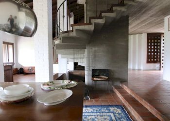 vendesi villa anni 70 con giardino privato capanno - Villa Via della Chiesa di Gragnano, Capannori - foto 13