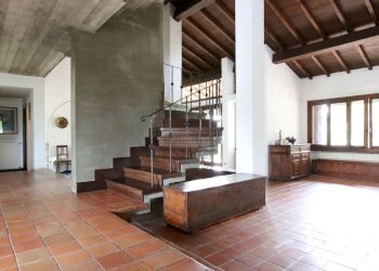 vendesi villa anni 70 con giardino privato capanno - Villa Via della Chiesa di Gragnano, Capannori - foto 20