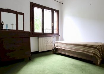 vendesi villa anni 70 con giardino privato capanno - Villa Via della Chiesa di Gragnano, Capannori - foto 25