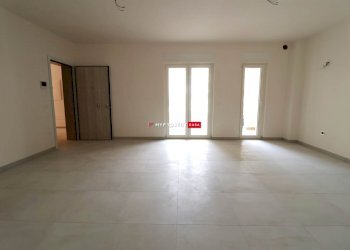 Three-room apartment Via Massafra, Martina Franca - photo 4