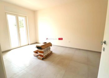Three-room apartment Via Massafra, Martina Franca - photo 9