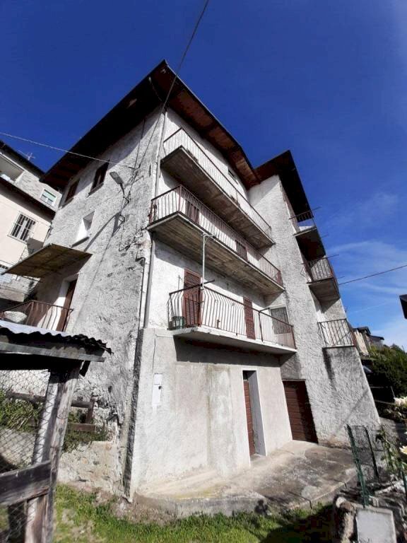 Facciata - Trilocale via Sant'Antonio, Tresivio - foto 2