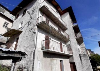 Facciata - Trilocale via Sant'Antonio, Tresivio - foto 2