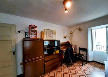 Stanza arredata - Trilocale via Sant'Antonio, Tresivio - foto 13