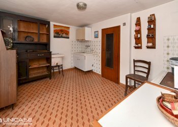 Cucina - Portion of a house via Maestra, 22, Rorà - photo 24