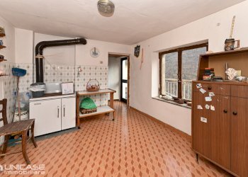 Cucina - Portion of a house via Maestra, 22, Rorà - photo 25