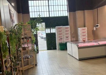 Interno non residenziale - Shop via Monte Grappa, 28, Pavia - photo 7