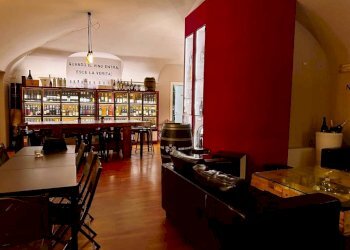 Salone - Cafeteria - Cold Bar via Gaetano Donizetti, 4, Varese - photo 15