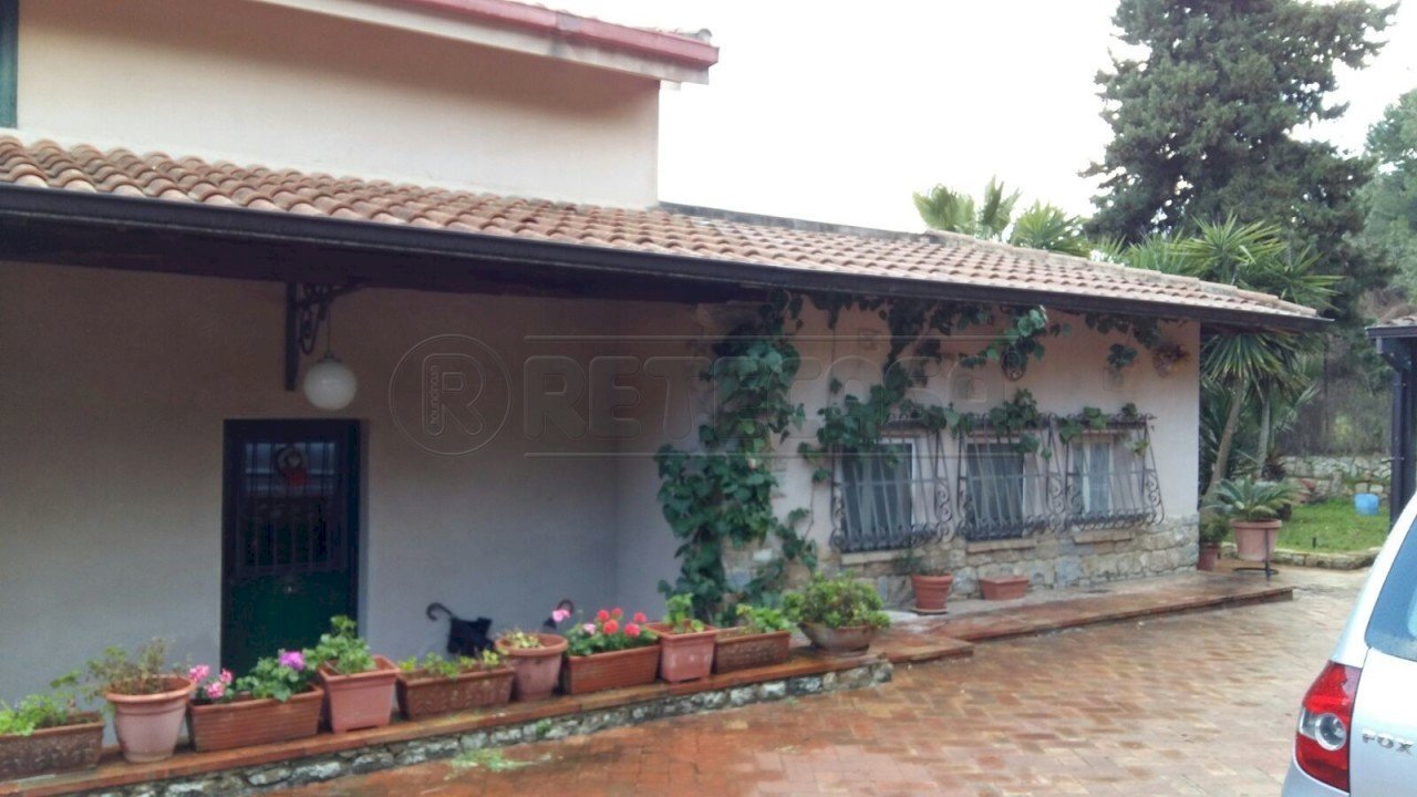 IMG-20160316-WA0006.jpg - Villa Viale L. Monaco 111, Caltanissetta - photo 3