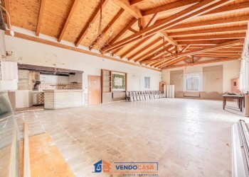 Commercial Premises Villafalletto - photo 4