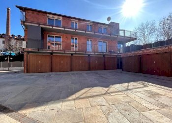 FACCIATA ESTERNA - Appartamento via Basse Sant'Anna, Cuneo (zona Centro) - foto 3