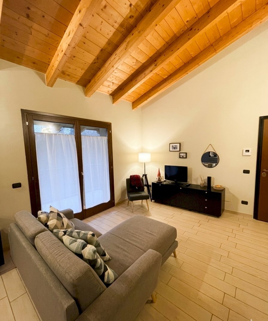 Zona giorno - Three-room apartment via Prevosa 18, Albiolo - photo 3