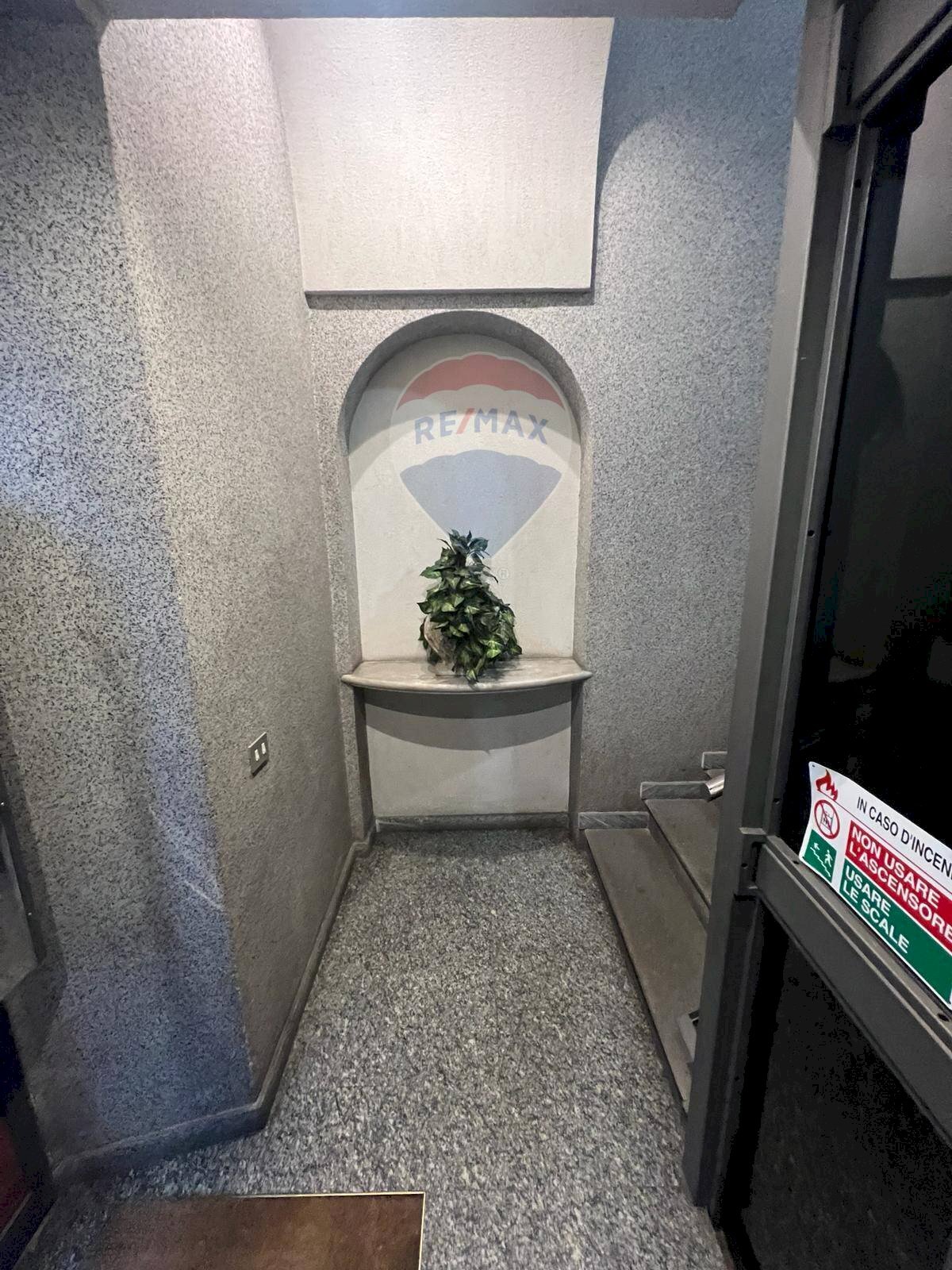 Office via indipendenza, Varese - photo 2