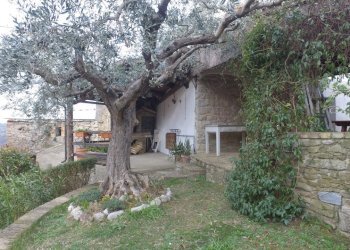 DJI_0036.JPG - Casa indipendente Farindola - foto 9