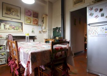 vendesi casa di corte antica con giardinoIMG_9897. - Townhouse Via Pesciatina, Capannori - photo 16