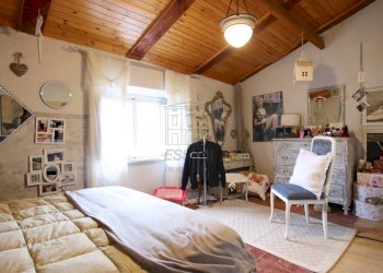 vendesi casa di corte antica con giardinoIMG_9908. - Townhouse Via Pesciatina, Capannori - photo 20