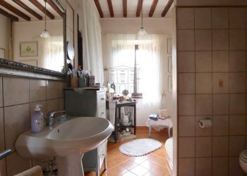 vendesi casa di corte antica con giardinoIMG_9883. - Townhouse Via Pesciatina, Capannori - photo 25