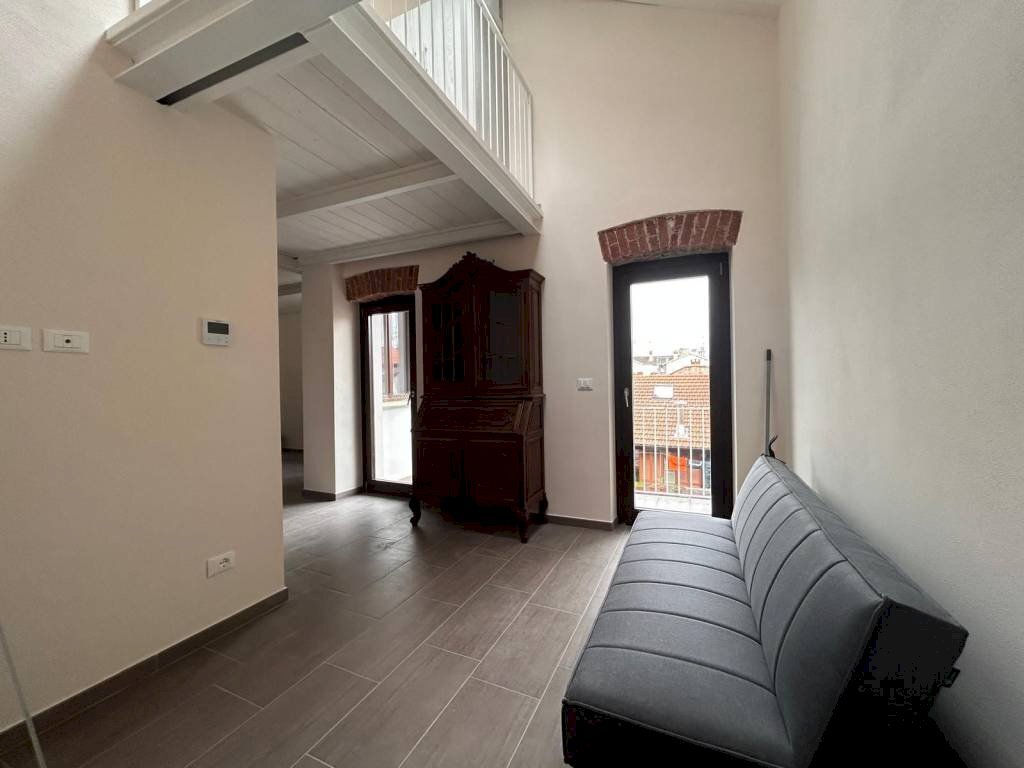 Salone - Two-room apartment via Busca, 7, Cuneo (neighborhood Centro) - photo 2