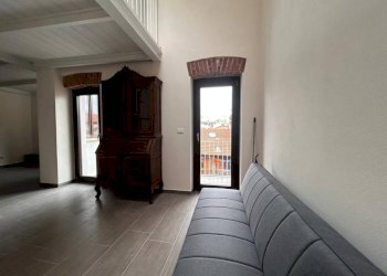 Salone - Bilocale via Busca, 7, Cuneo (zona Centro) - foto 3