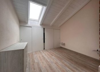 Stanza non arredata - Bilocale via Busca, 7, Cuneo (zona Centro) - foto 9